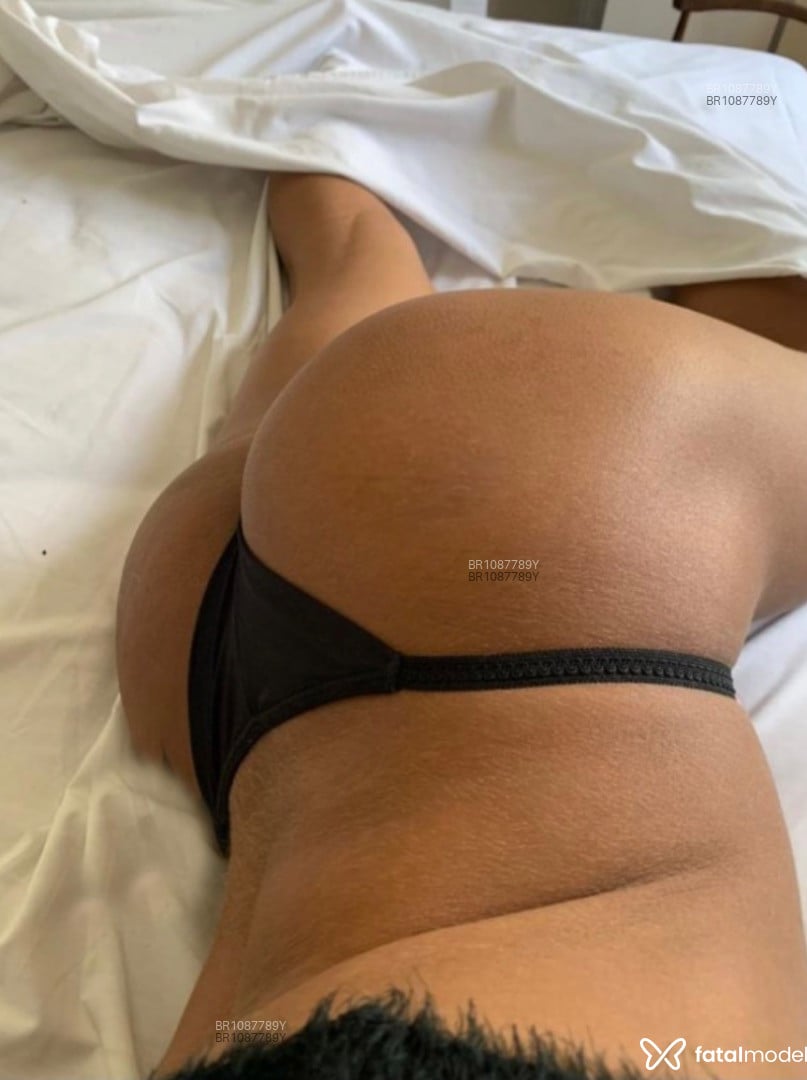 Acompanhante homem trans morena (o) de olhos castanhos em Aracaju - Bia Miranda
