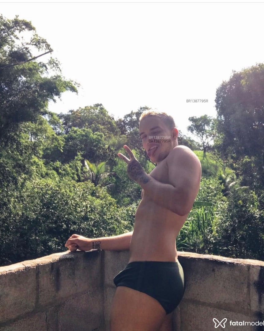 Acompanhante homem loira (o) de olhos castanhos em Niterói - Luan marinho