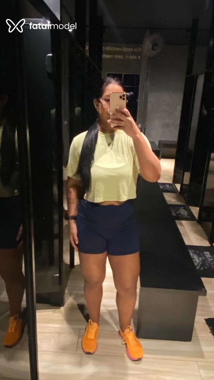 Acompanhante mulher morena (o) de olhos pretos - Kamyllyh Fonseca
