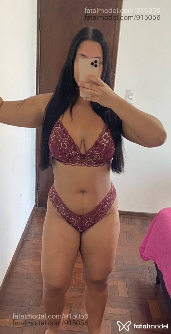Acompanhante mulher morena (o) de olhos pretos - Kamyllyh Fonseca