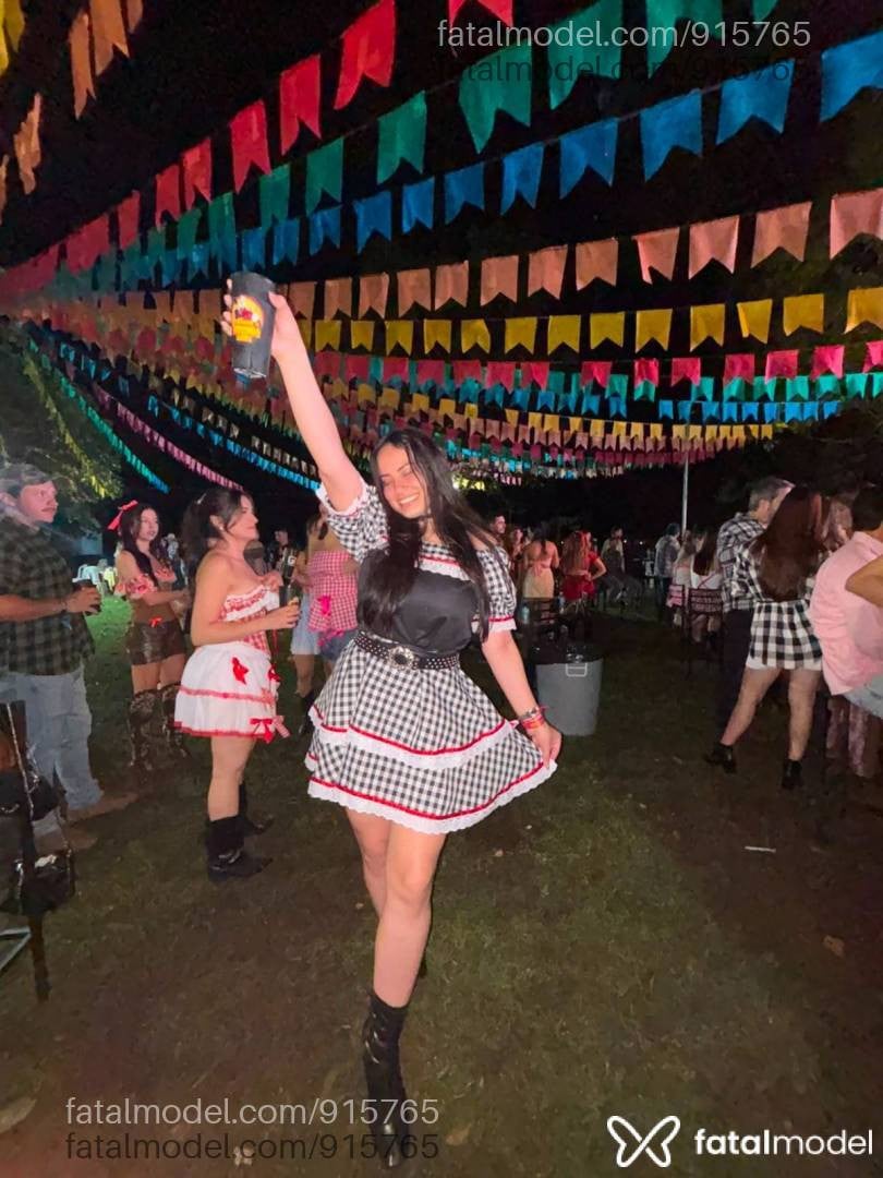 Acompanhante mulher morena (o) de olhos castanhos em Tangará da Serra - Rebeca novak