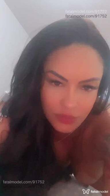Acompanhante mulher morena (o) de olhos pretos em Patos de Minas - Júlia Marques