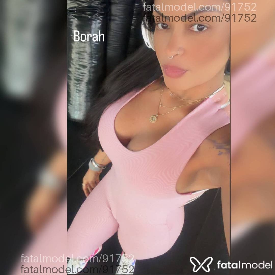 Acompanhante mulher morena (o) de olhos pretos em Lavras - Júlia Marques