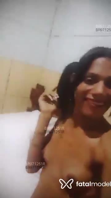 Acompanhante homem trans morena (o) de olhos castanhos em Santos Acompanhante homem trans morena (o) de olhos castanhos em Santos - Grazy