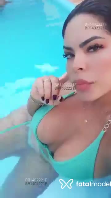 Acompanhante mulher com cabelo castanho de olhos castanhos em Pato Branco - Renata Novidade