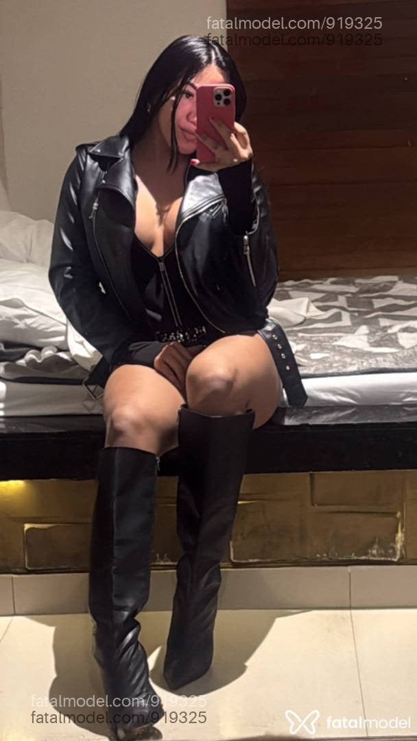 Acompanhante mulher trans com cabelo castanho de olhos castanhos em Carazinho - Marisol Teixeira