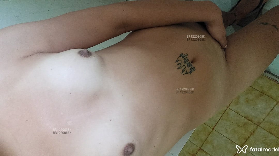 Acompanhante mulher trans com cabelo castanho de olhos castanhos em Jóia Acompanhante mulher trans com cabelo castanho de olhos castanhos em Jóia - Laysla