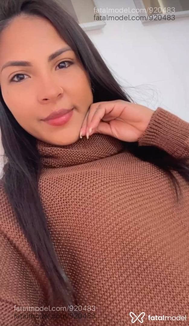 Acompanhante mulher morena (o) de olhos pretos - Brenda