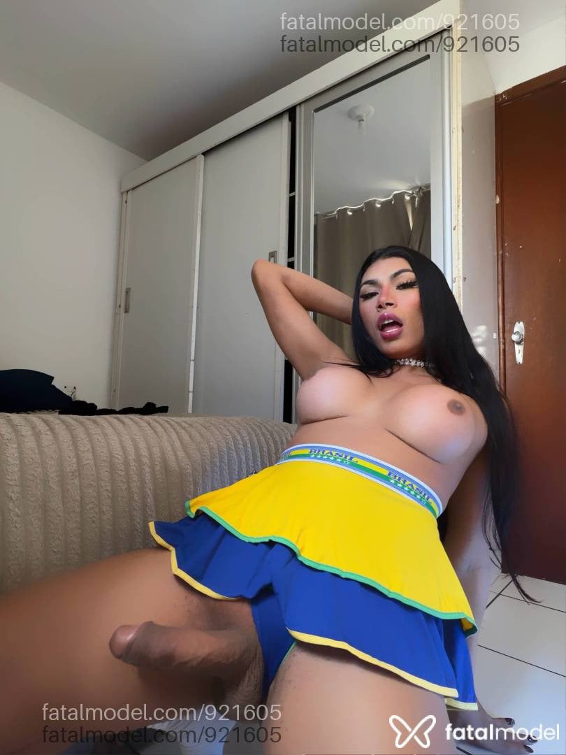 Acompanhante travesti morena (o) de olhos castanhos em Curitiba - Suellen oliveira