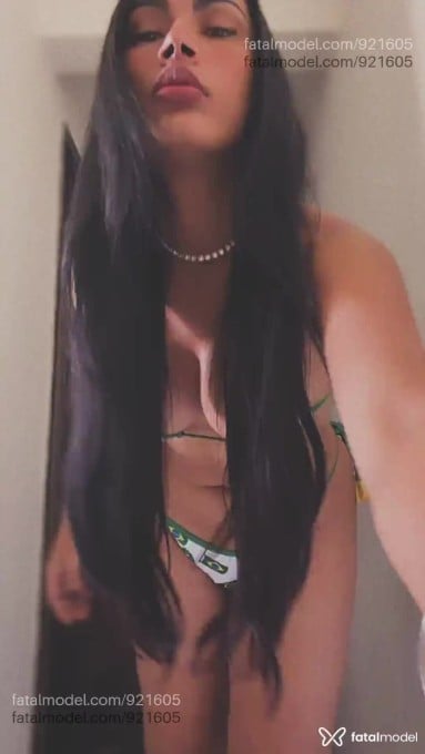 Acompanhante travesti morena (o) de olhos castanhos em Curitiba Acompanhante travesti morena (o) de olhos castanhos em Curitiba - Suellen oliveira