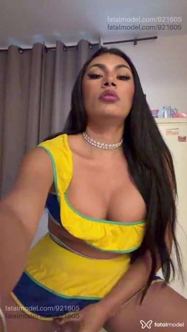 Acompanhante travesti morena (o) de olhos castanhos em Curitiba Acompanhante travesti morena (o) de olhos castanhos em Curitiba - Suellen oliveira