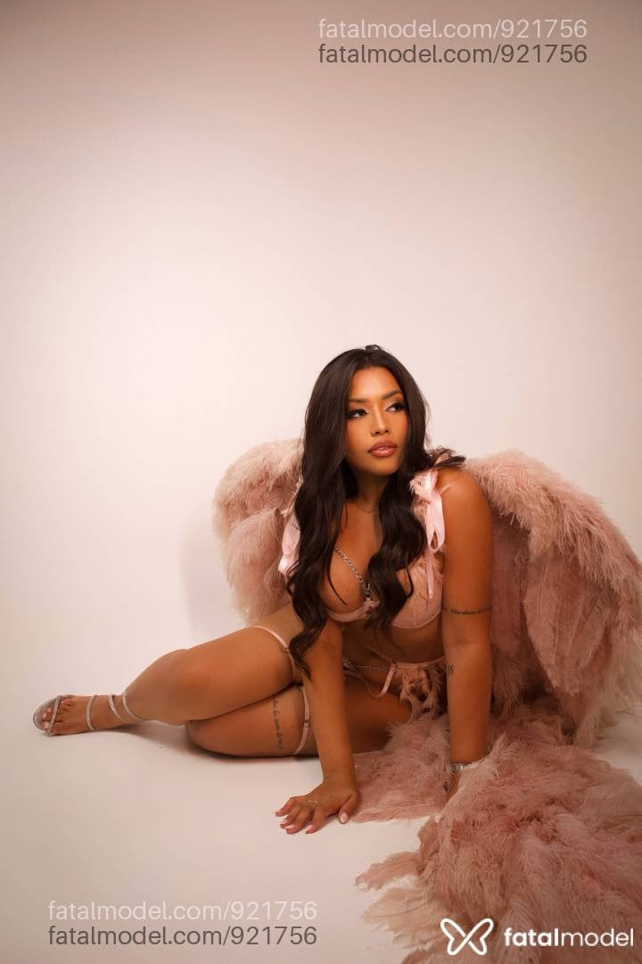 Acompanhante mulher morena (o) de olhos castanhos - Melissa Prado