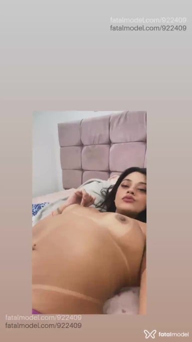 Acompanhante mulher com cabelo castanho de olhos castanhos em Florianópolis Acompanhante mulher com cabelo castanho de olhos castanhos em Florianópolis - Jhade Mello