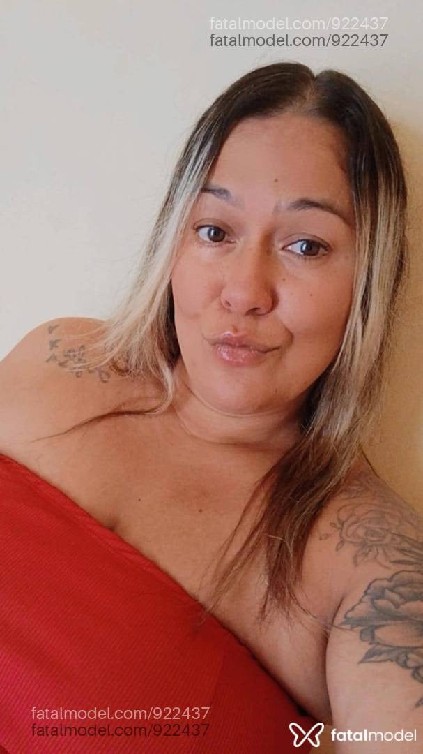 Acompanhante mulher com cabelo castanho de olhos castanhos - Luana Acompanhante mulher com cabelo castanho de olhos castanhos - Luana