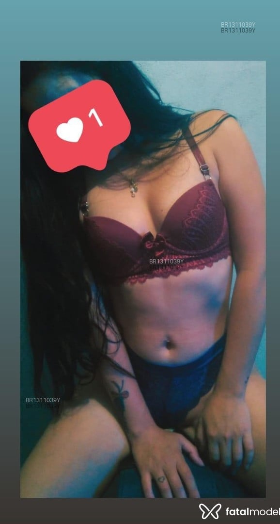 Acompanhante mulher morena (o) de olhos castanhos em Porto Alegre Acompanhante mulher morena (o) de olhos castanhos em Porto Alegre - Virtual gostoso