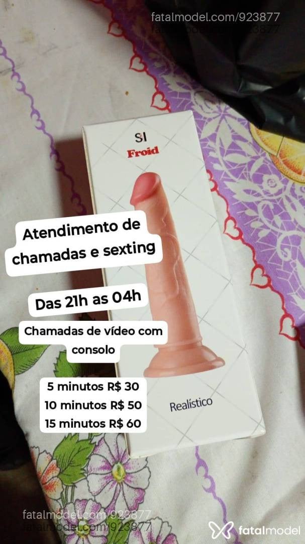 Acompanhante mulher trans loira (o) de olhos castanhos em Virtual - Milena