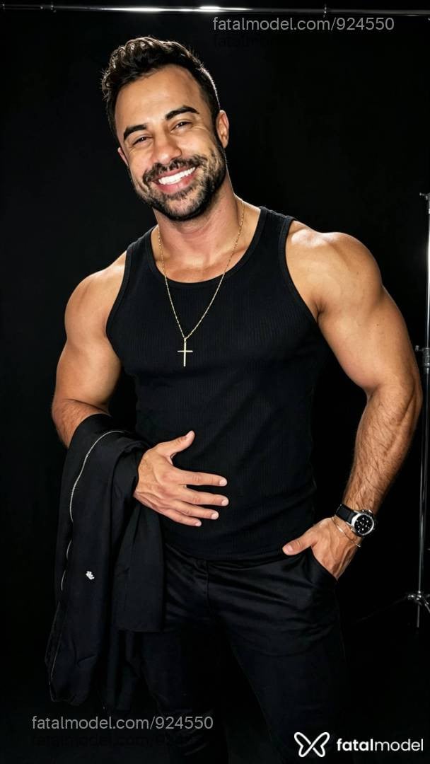 Acompanhante homem morena (o) de olhos pretos - Gustavo Henrique