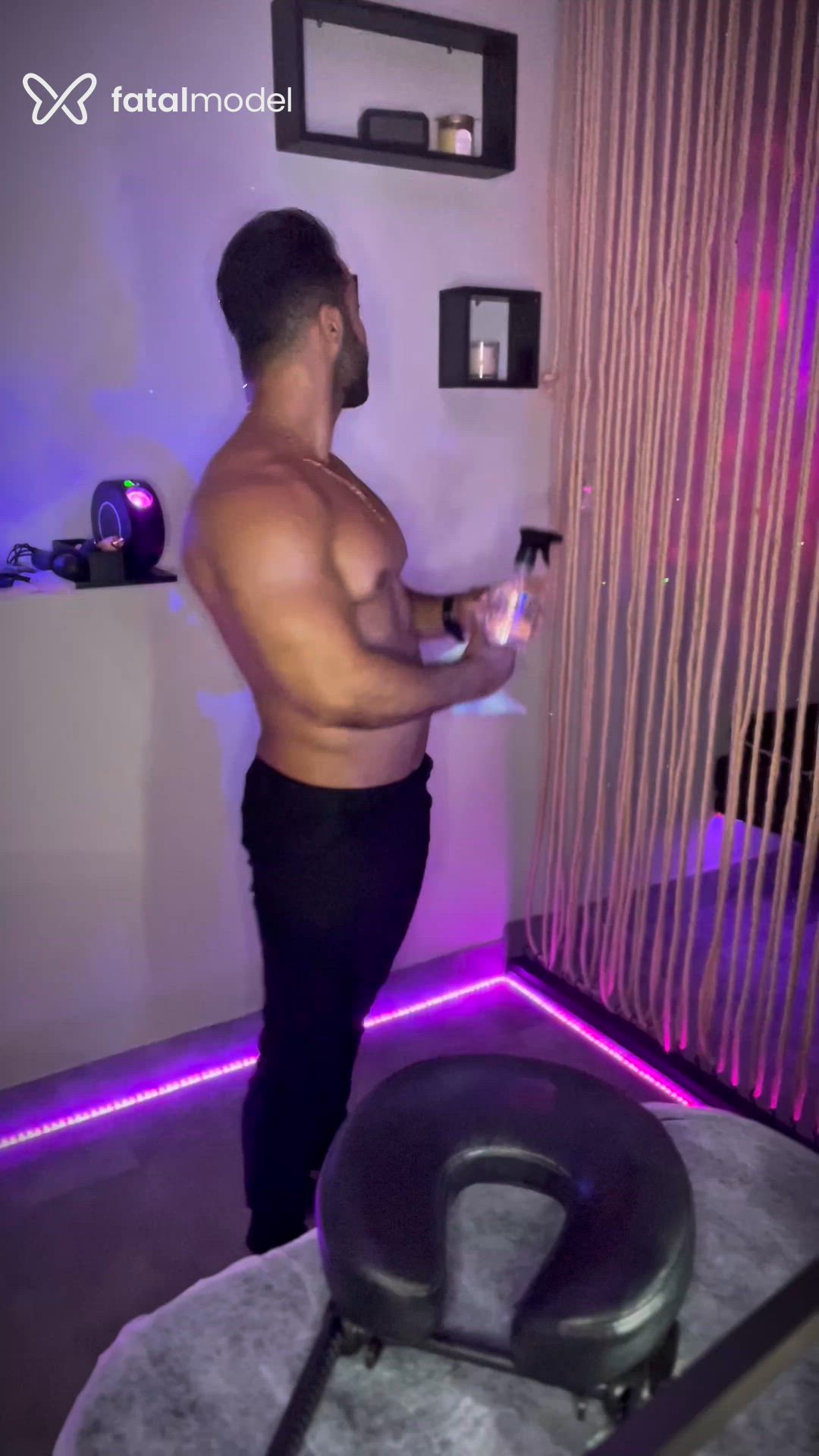 Acompanhante homem morena (o) de olhos pretos em Goiânia Acompanhante homem morena (o) de olhos pretos em Goiânia - Gustavo Henrique