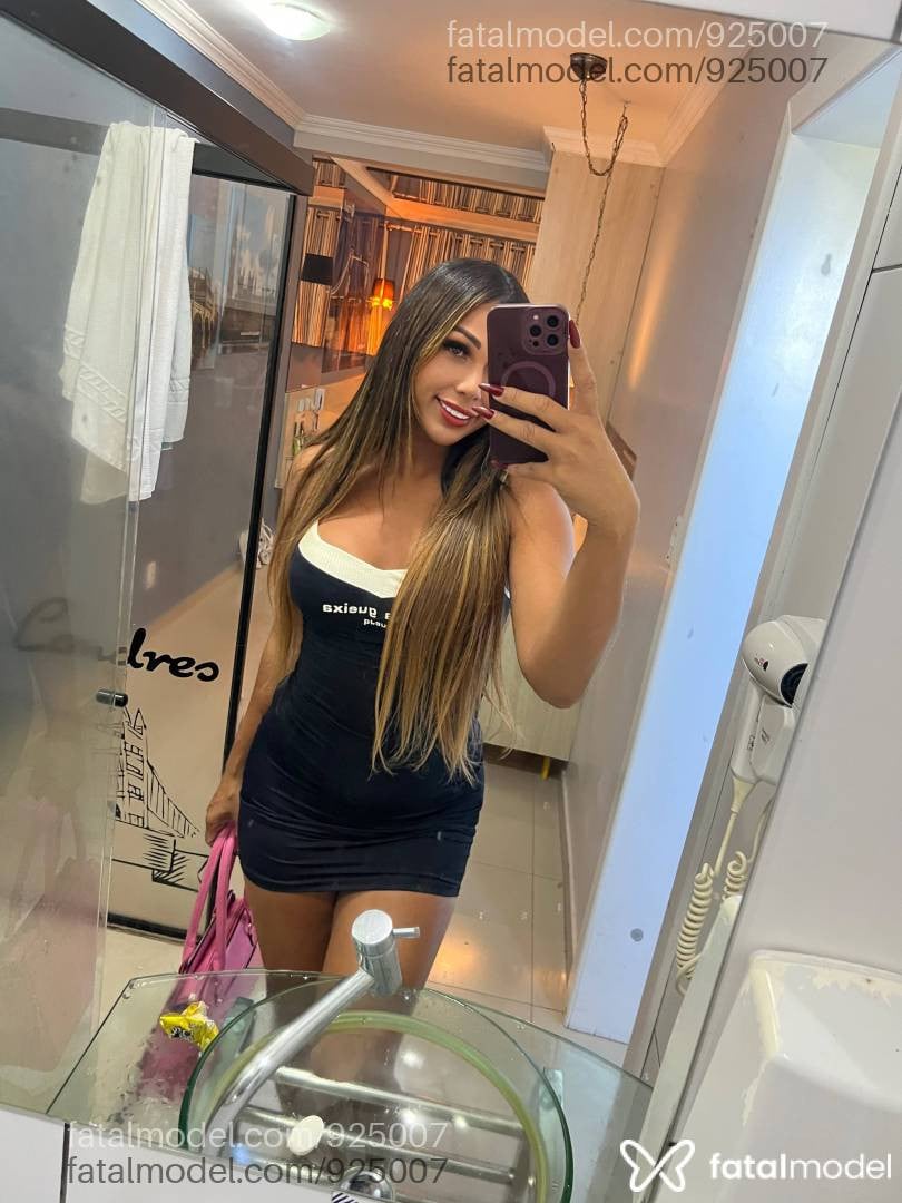 Acompanhante mulher trans loira (o) de olhos mel em Mossoró Acompanhante mulher trans loira (o) de olhos mel em Mossoró - Vanessinha
