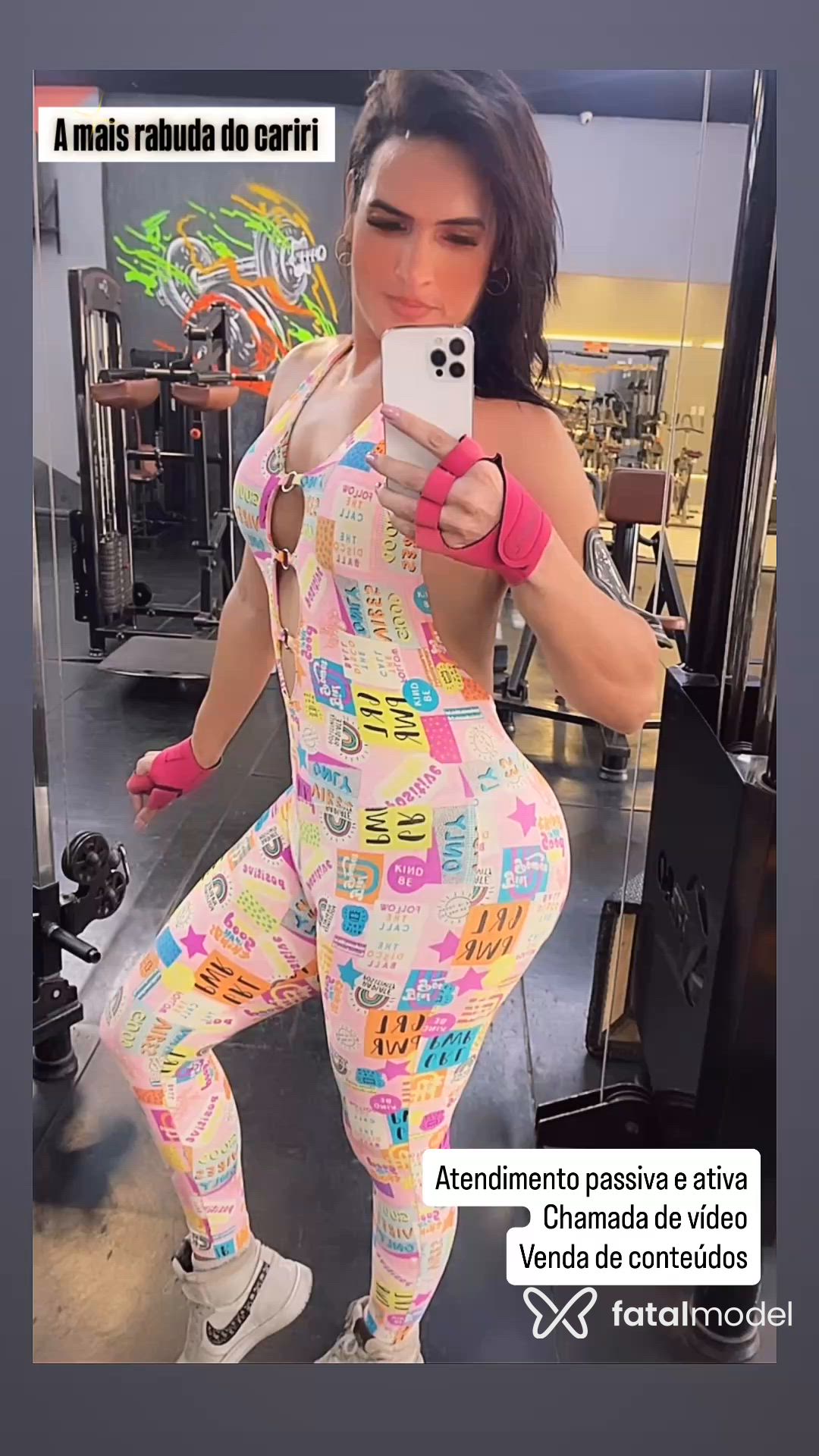 Acompanhante mulher trans morena (o) de olhos pretos - Flávia Acompanhante mulher trans morena (o) de olhos pretos - Flávia