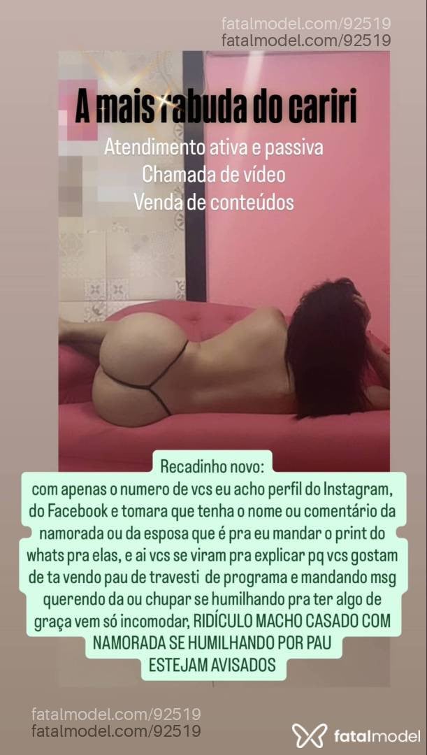Acompanhante mulher trans morena (o) de olhos pretos - Flávia