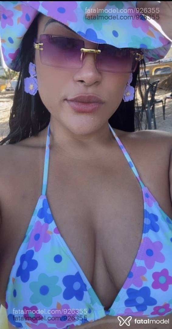 Acompanhante mulher morena (o) de olhos pretos - Pietra Carvalho