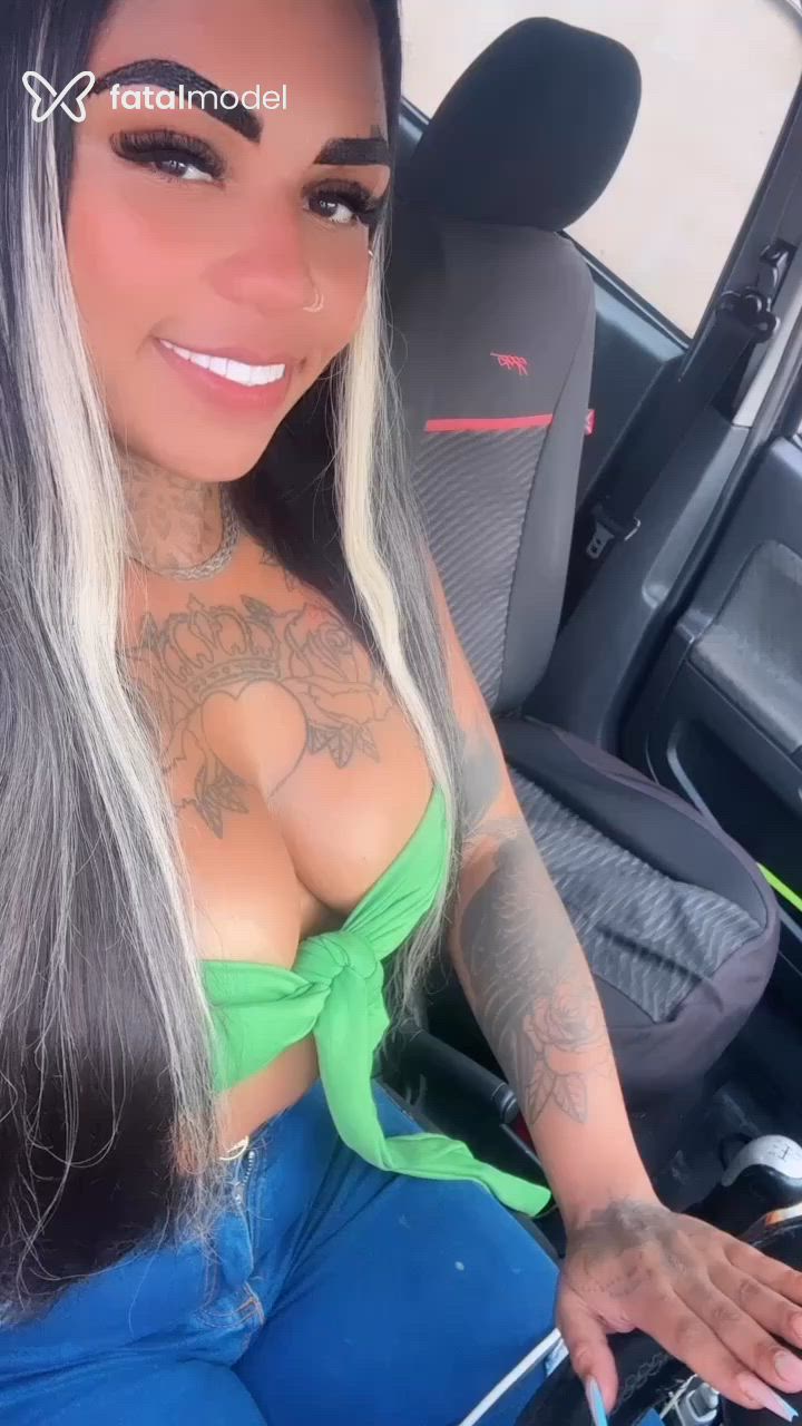 Acompanhante mulher com cabelo castanho de olhos mel em Concórdia Acompanhante mulher com cabelo castanho de olhos mel em Concórdia - Biatriz Nogueira