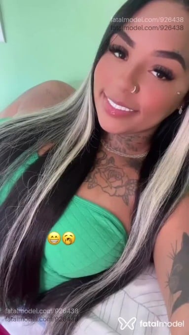 Acompanhante mulher com cabelo castanho de olhos mel em Concórdia - Biatriz Nogueira