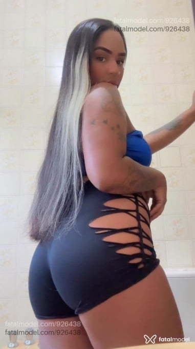 Acompanhante mulher com cabelo castanho de olhos mel em Concórdia - Biatriz Nogueira
