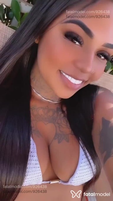 Acompanhante mulher com cabelo castanho de olhos mel em Concórdia - Biatriz Nogueira