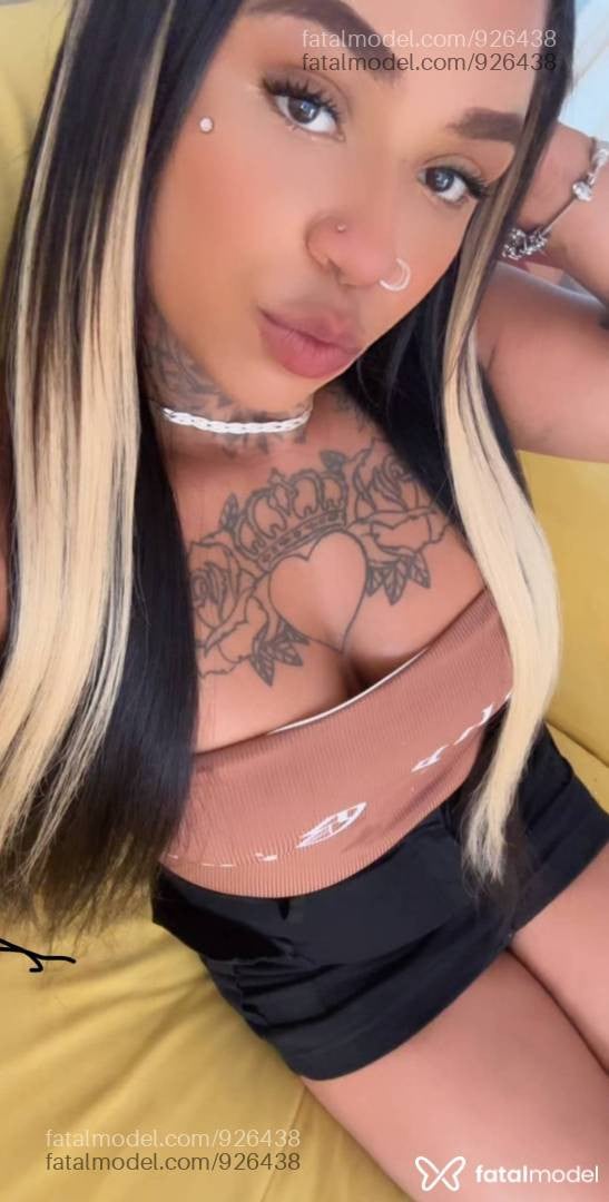 Acompanhante mulher com cabelo castanho de olhos mel em Concórdia - Biatriz Nogueira