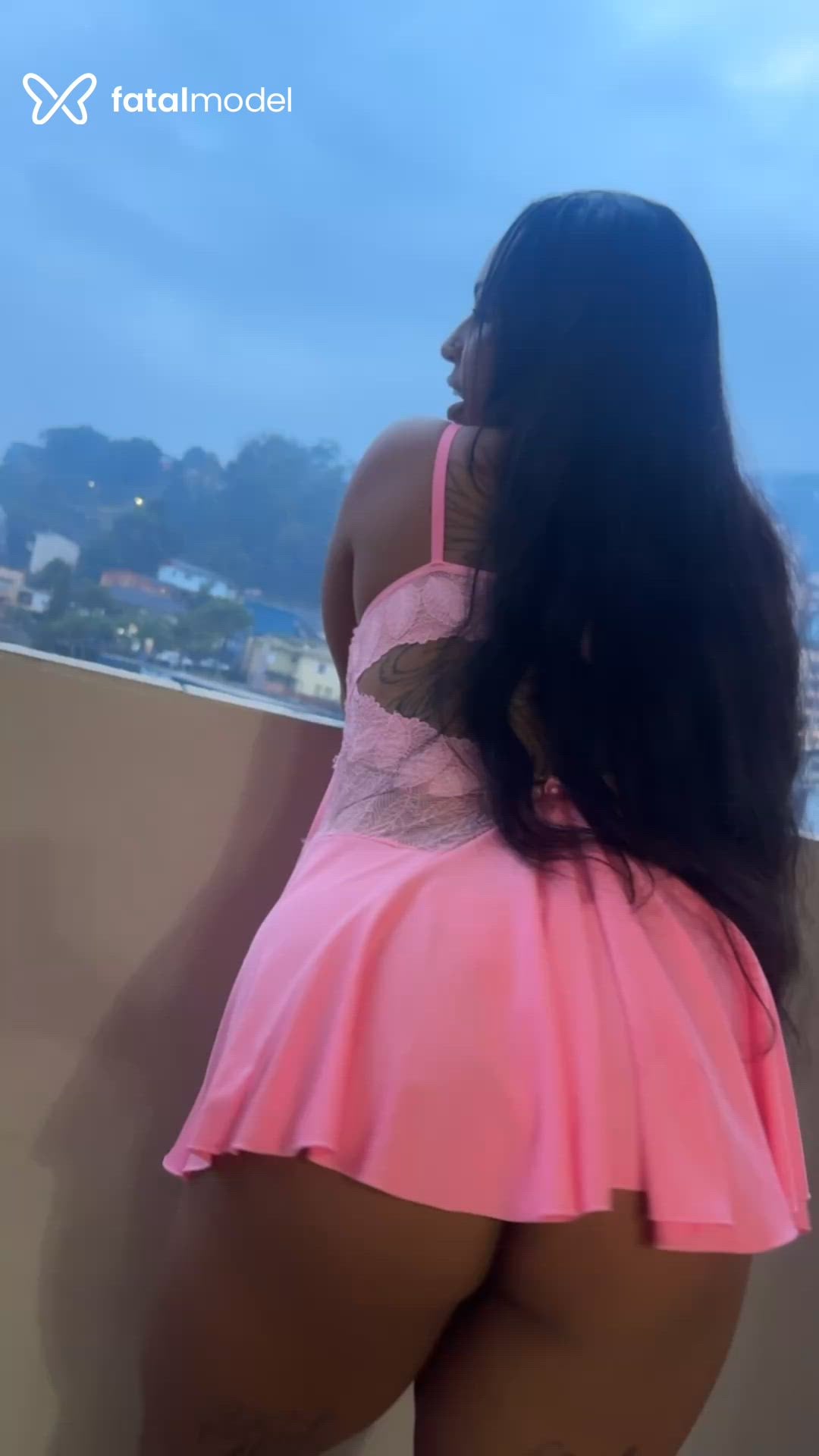 Acompanhante mulher com cabelo castanho de olhos mel em Concórdia Acompanhante mulher com cabelo castanho de olhos mel em Concórdia - Biatriz Nogueira