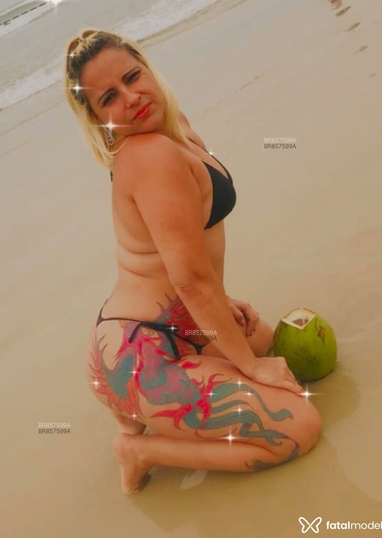 Acompanhante mulher loira (o) de olhos castanhos em Sumaré Acompanhante mulher loira (o) de olhos castanhos em Sumaré - Bia Monteiro