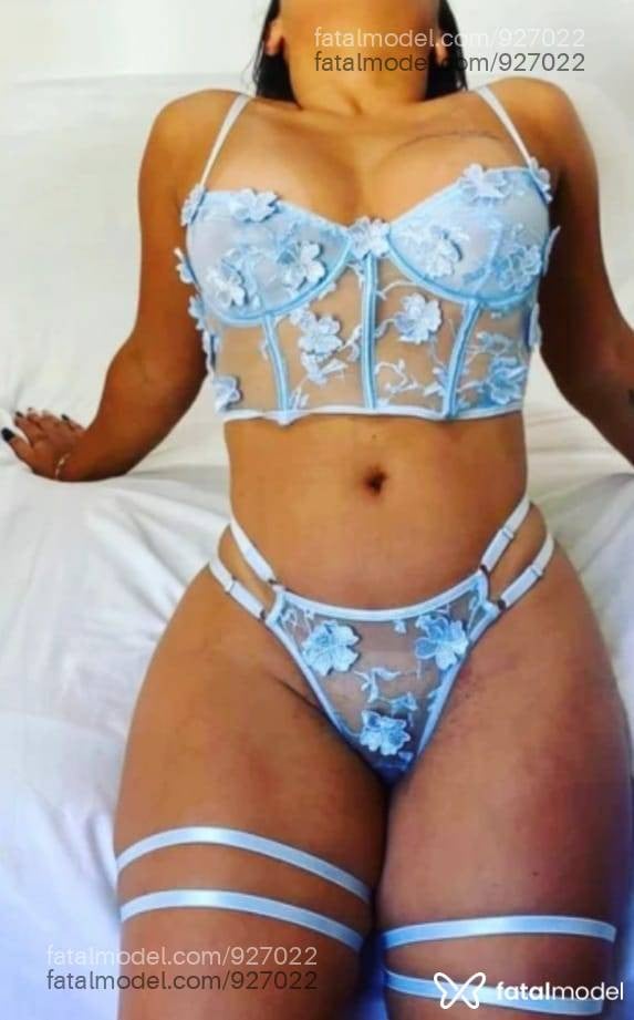 Acompanhante mulher morena (o) de olhos pretos - Keyla Fernandes