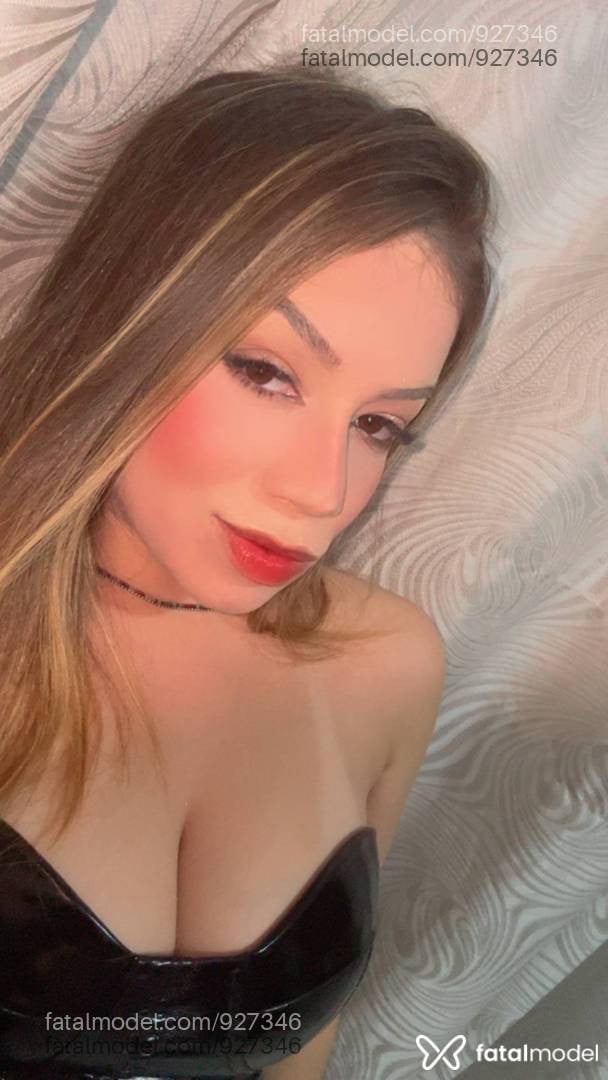 Acompanhante mulher com cabelo castanho de olhos castanhos - Sofia Bianchi