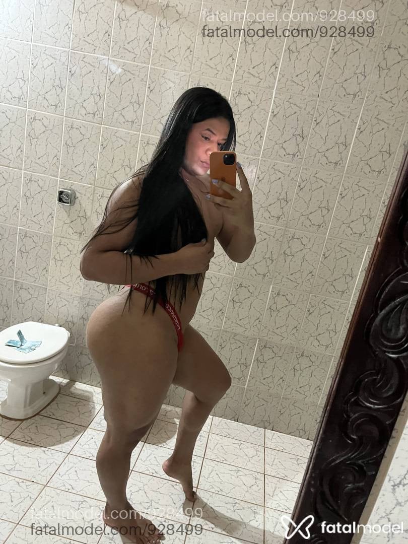 Acompanhante mulher trans morena (o) de olhos pretos - Sasha lins