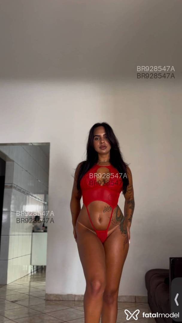 Acompanhante mulher com cabelo castanho de olhos castanhos em Uberlândia - Anna Estrela