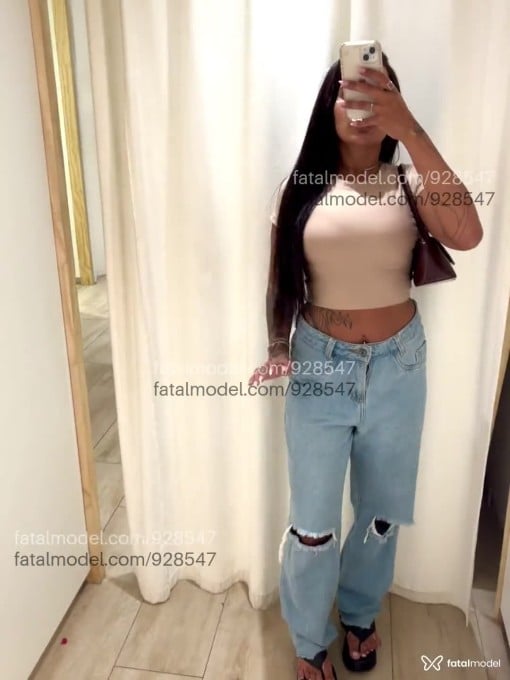 Acompanhante mulher com cabelo castanho de olhos castanhos em Uberlândia - Anna Estrela