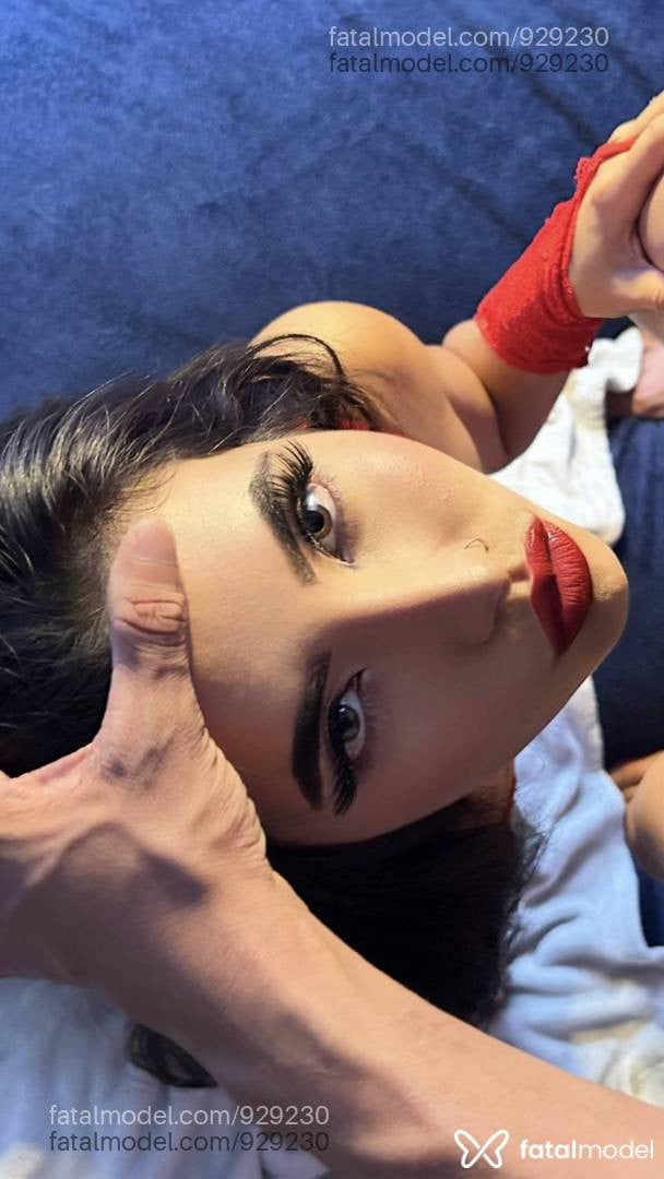 Acompanhante mulher morena (o) de olhos verdes em Florianópolis - Luna Cartier Minei