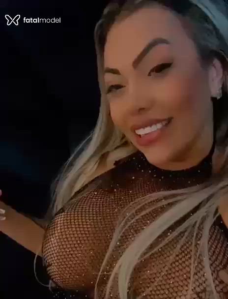 Acompanhante mulher loira (o) de olhos castanhos - Gabi Almeida Acompanhante mulher loira (o) de olhos castanhos - Gabi Almeida