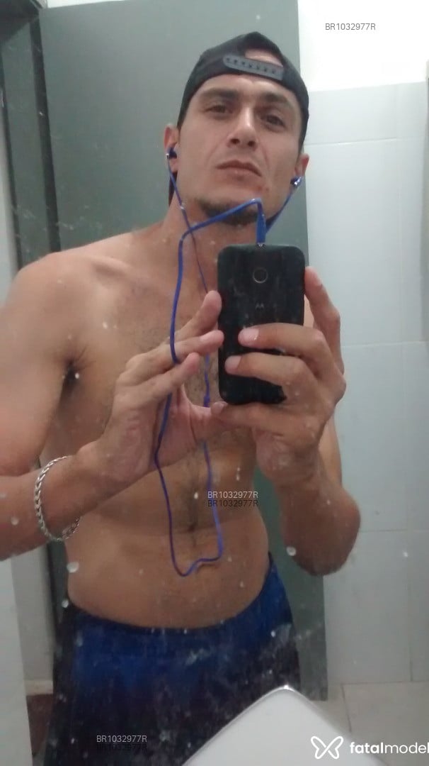 Acompanhante homem com cabelo castanho de olhos castanhos em Araraquara - Lord