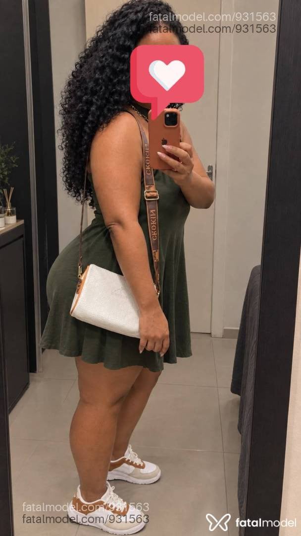 Acompanhante mulher com cabelo castanho de olhos castanhos - Thais fofinha