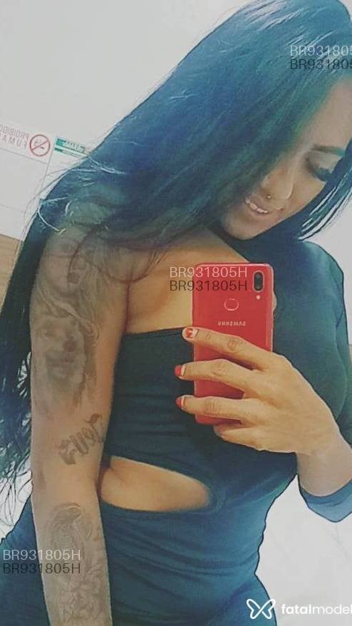 Acompanhante mulher com cabelo castanho de olhos castanhos em Videira Acompanhante mulher com cabelo castanho de olhos castanhos em Videira - Pocah