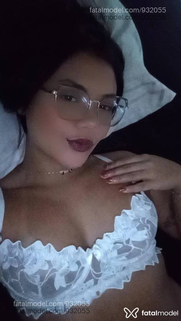 Acompanhante mulher morena (o) de olhos castanhos - Estela Lopes