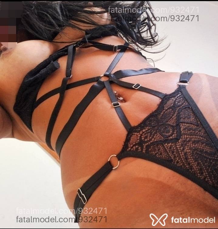 Acompanhante mulher morena (o) de olhos mel - Any morena