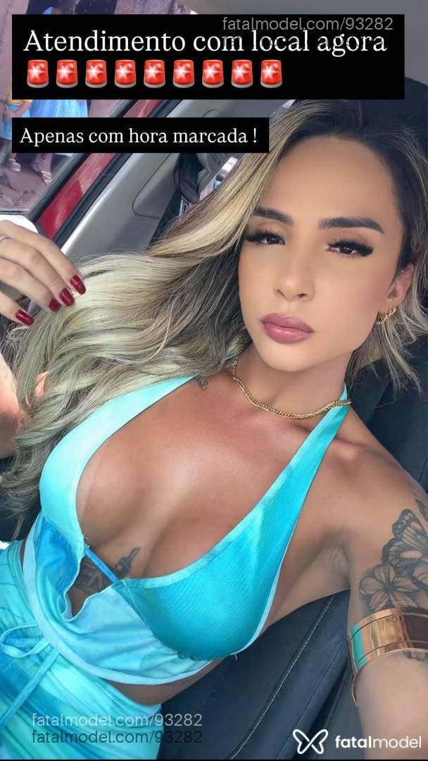 Acompanhante mulher trans loira (o) de olhos castanhos - Isabella