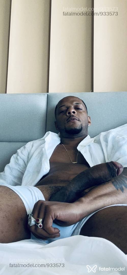 Acompanhante homem morena (o) de olhos mel em Rio de Janeiro - Yarlley