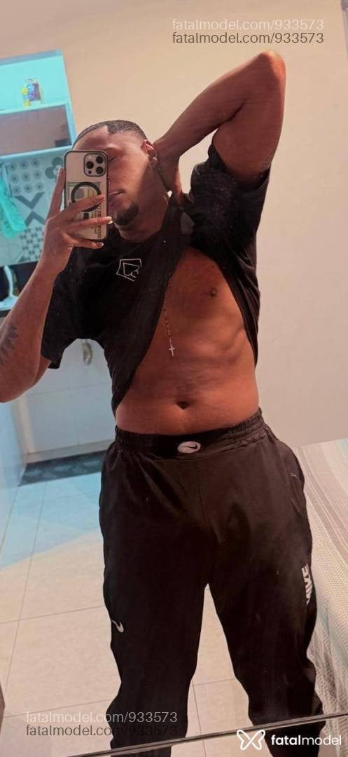 Acompanhante homem morena (o) de olhos mel em Rio de Janeiro - Yarlley