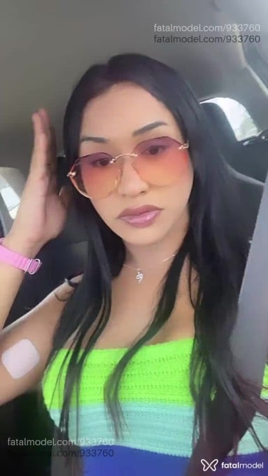 Acompanhante travesti morena (o) de olhos castanhos em Goiânia - Mel Dhafinny