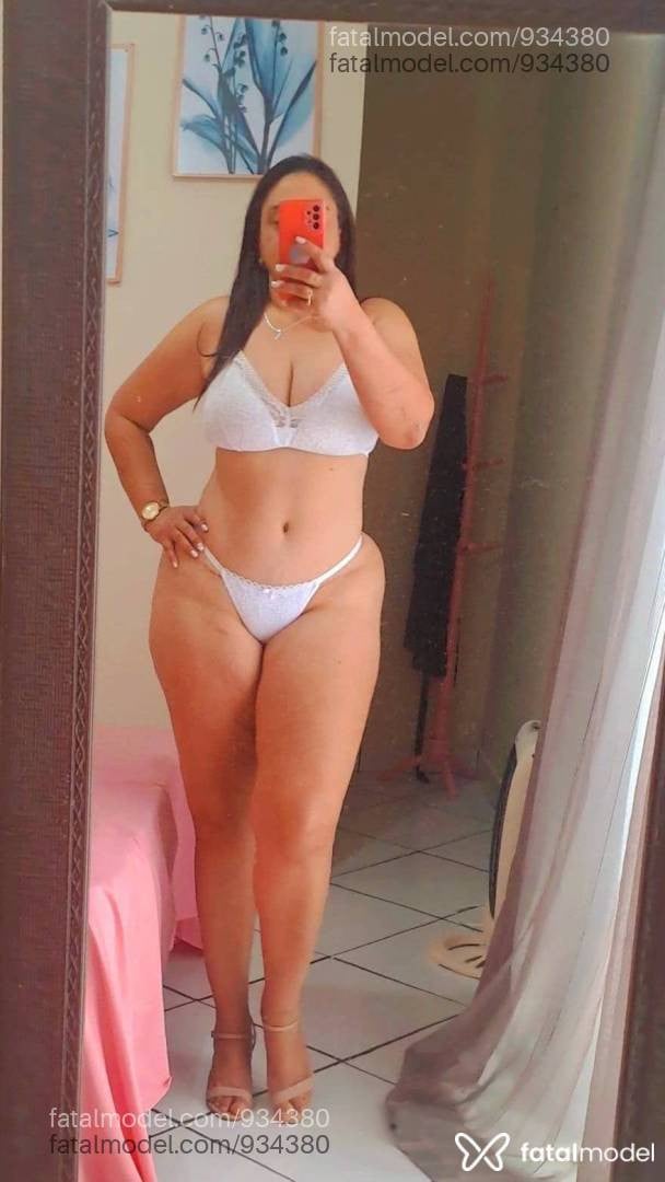 Acompanhante mulher com cabelo castanho de olhos castanhos em Irati - Luna